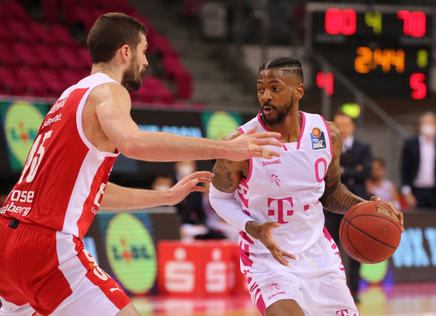 伦纳德与联 伦纳德与联