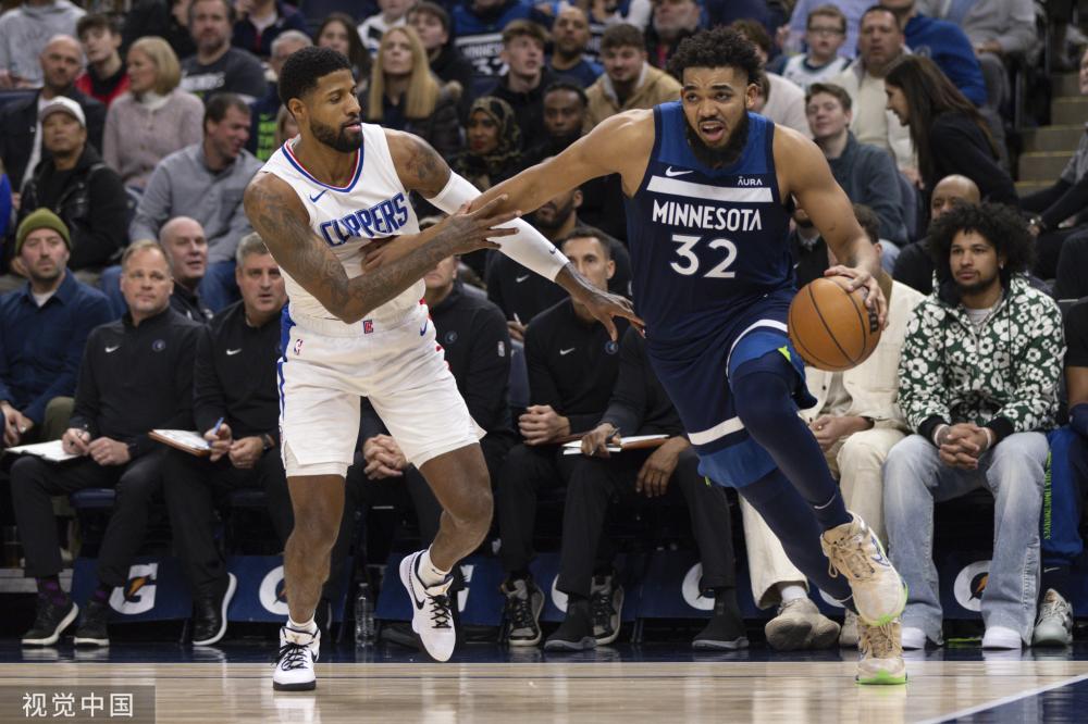 扮演类似角 扮演类似角